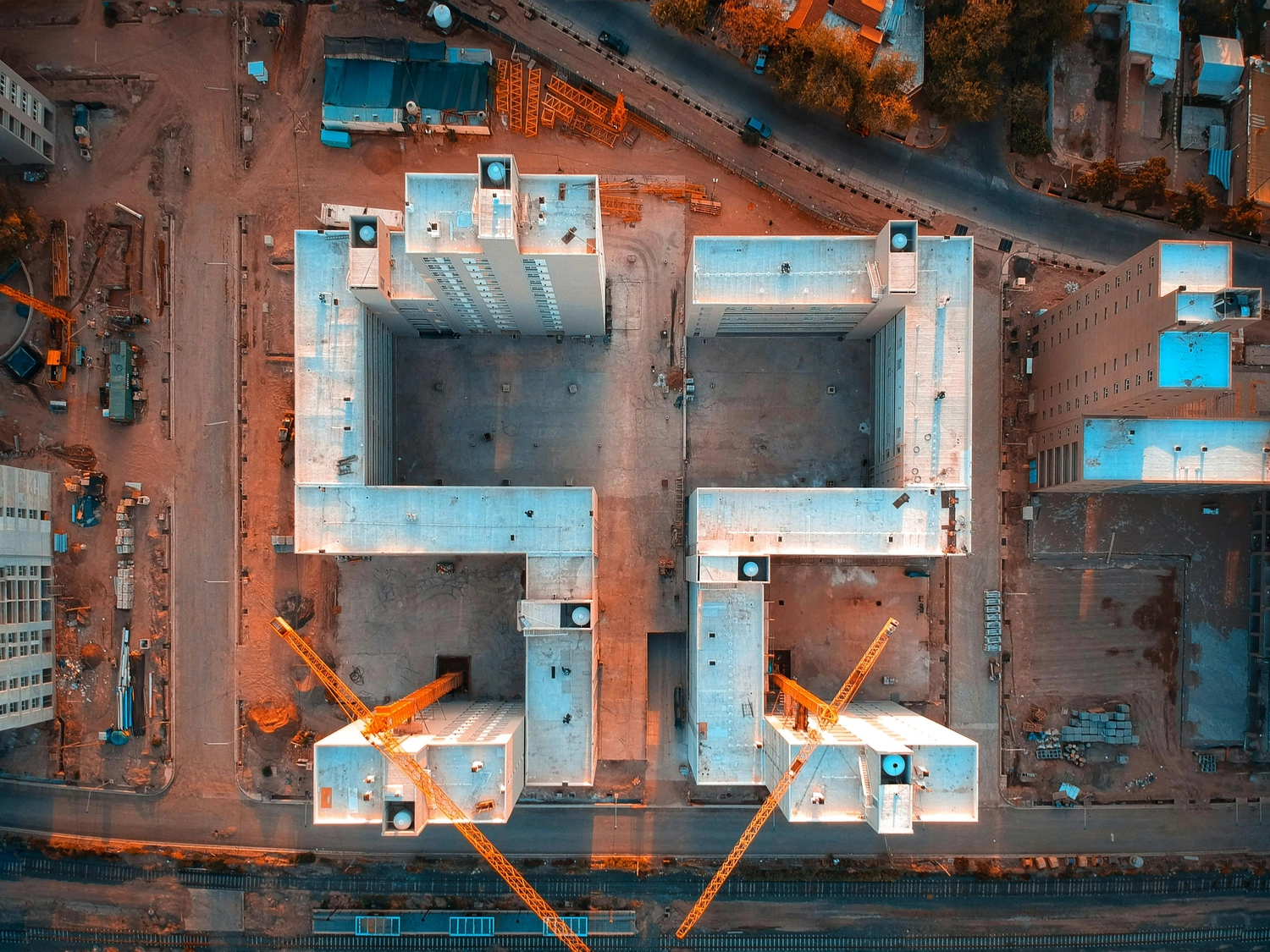 Sam Haus – modularer Hausbau – Luftaufnahme einer großen Wohnbaustelle